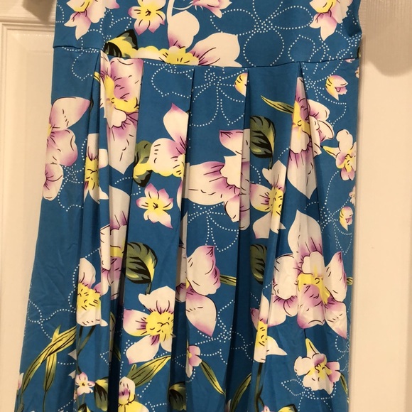 Tralilbee Floral Dress - Picture 6 of 12